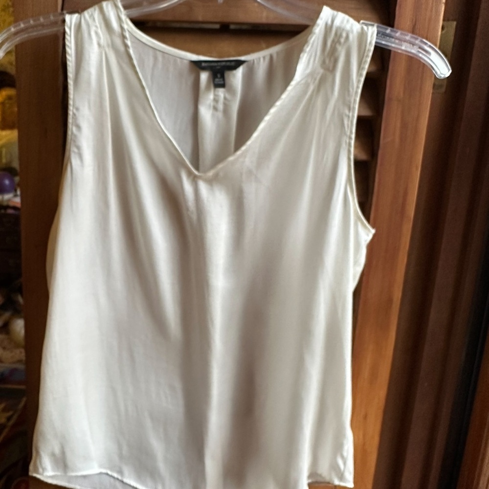 Banana republic outlet, size small, off white, washable rayon